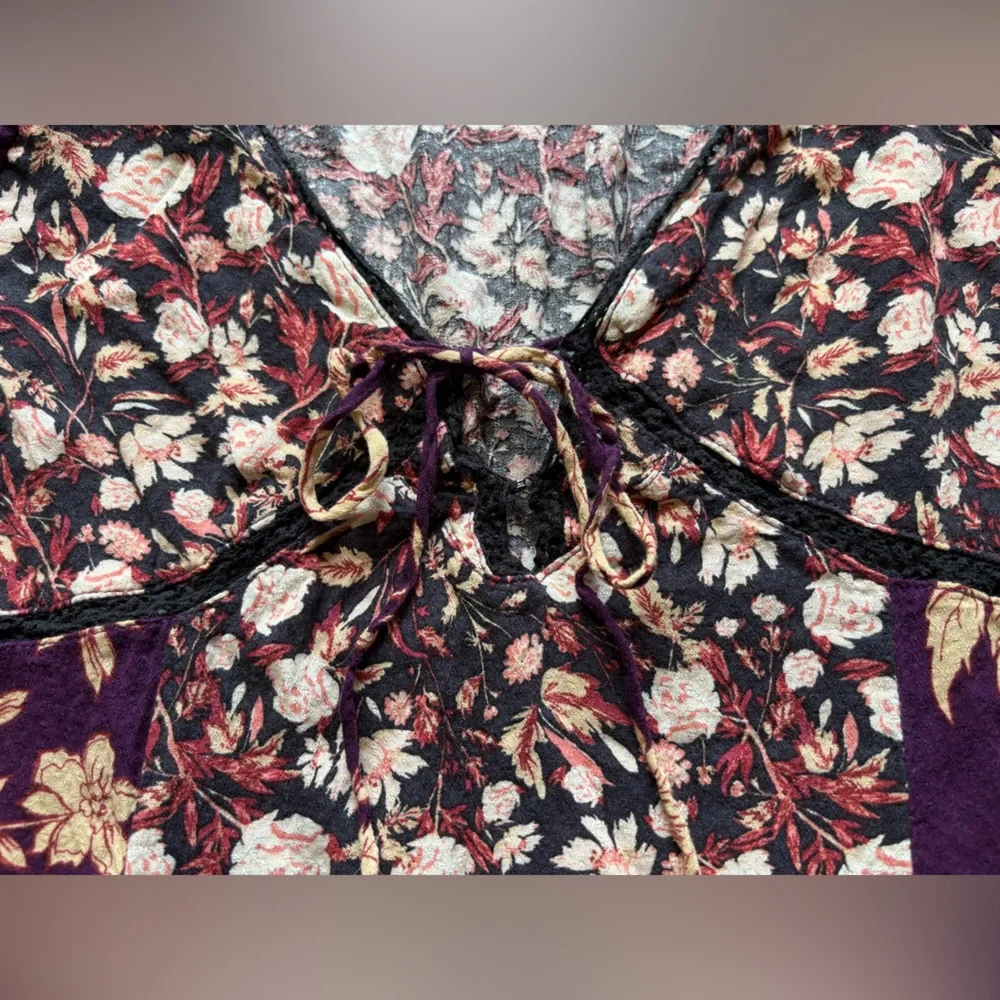 Free People Floral‎ Flowy Women's Shirt Size Medium - Picture 3 of 5